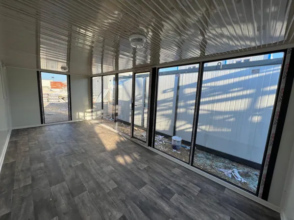 Panoramik Camlı Ofis Konteyneri küçük görsel 3